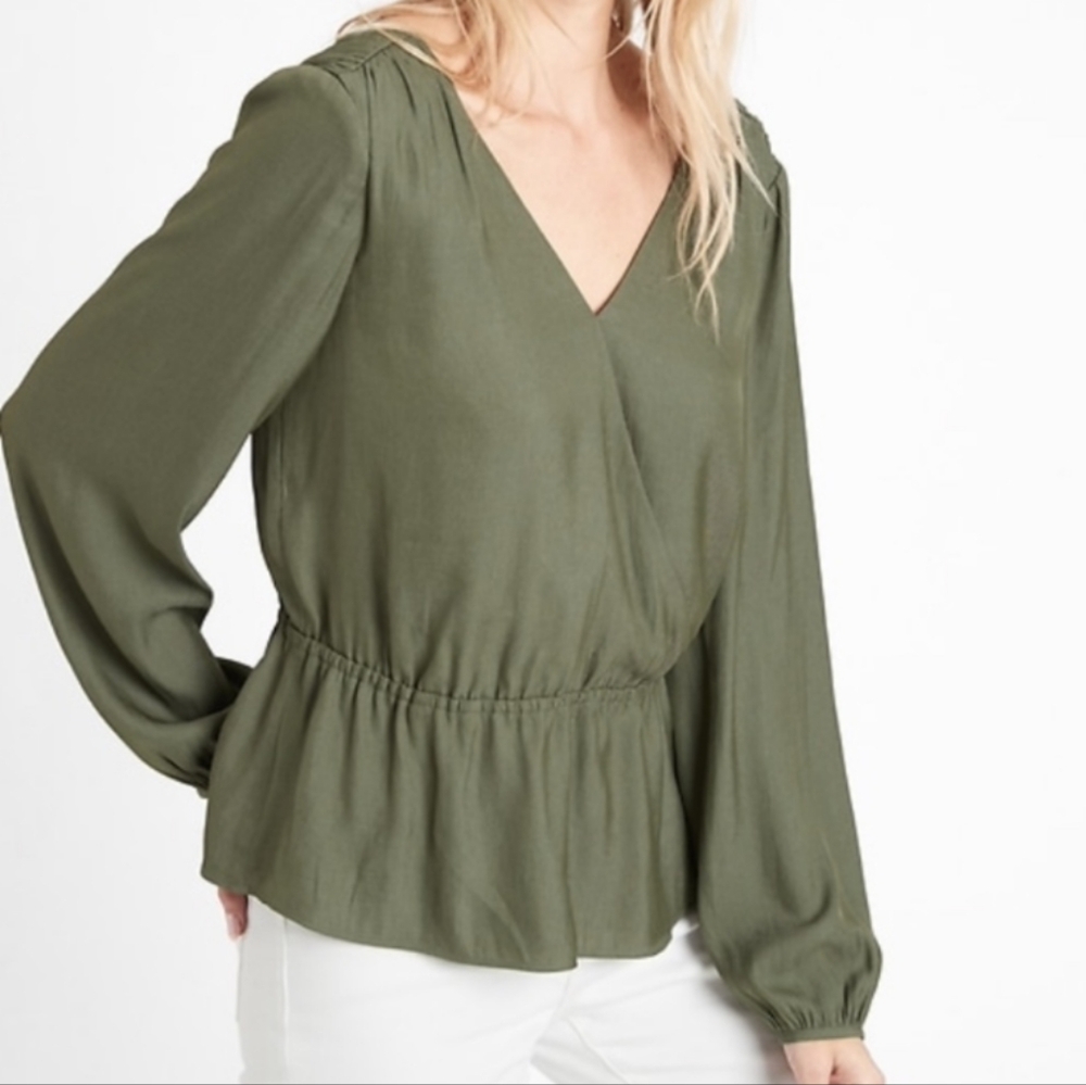 BANANA REPUBLIC Long Sleeve Slouchy Peplum Blouse NWT - Picture 7 of 8